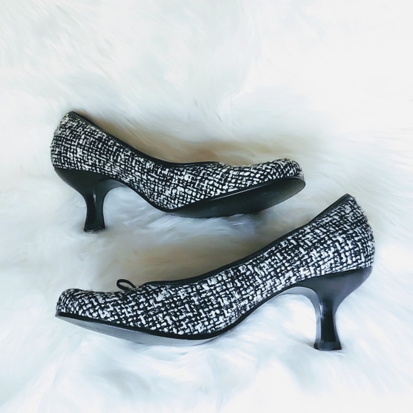 Steve Madden "Violit" Tweed Heels - Picture 2 of 8